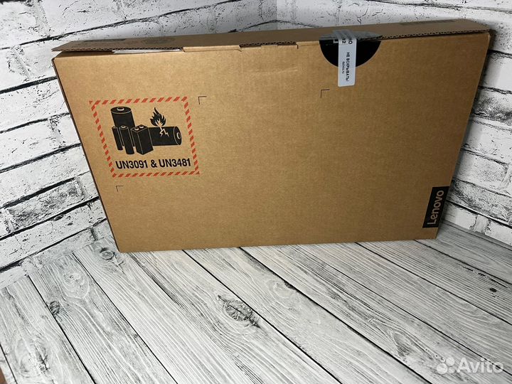 Новый ноутбук Lenovo IdeaPad
