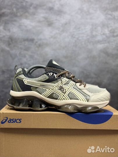 Кроссовки asics