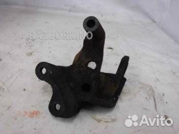 Кронштейн двигателя