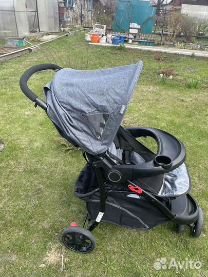 Коляска прогулочная urbini