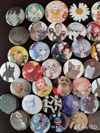 Значки на заказ. с аниме, геншин, FNaF