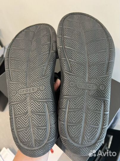 Сандалии crocs