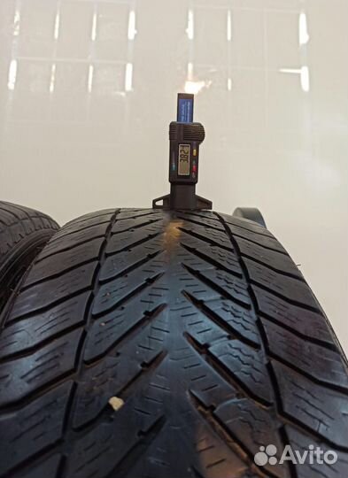 Goodyear Wrangler Ultra Grip 215/60 R17
