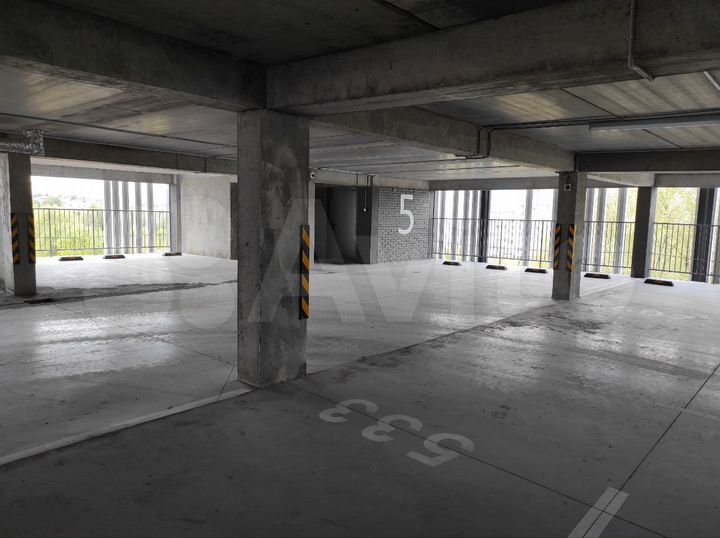Машиноместо, 13 м²
