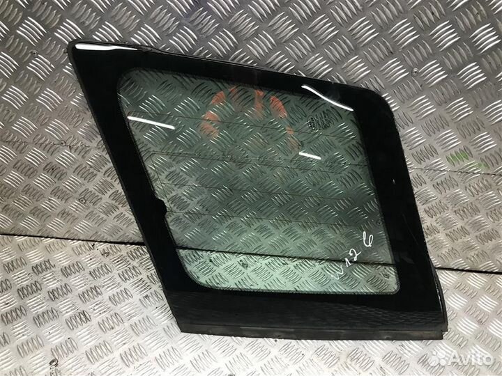 Форточка задняя правая Ленд Ровер Фрилендер 2 LR0