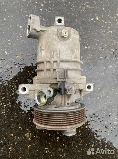 Компрессор кондиционера Nissan Tiida C11 hr16de