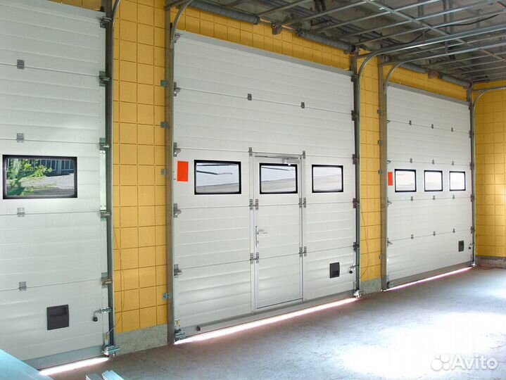 Промышленные секционные ворота