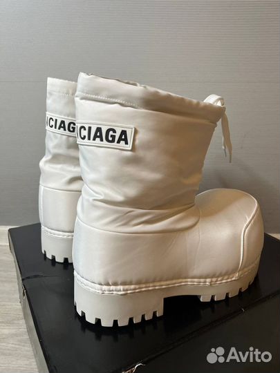 Balenciga Alaska boots