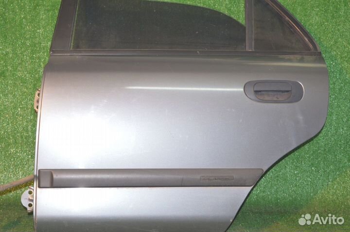 Дверь задняя левая Mitsubishi carisma