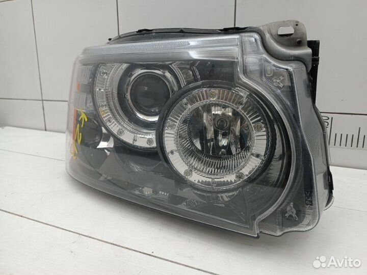 Фара правая Land Rover Range Rover Sport L320