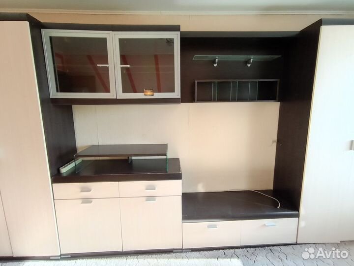 Стенка в гостиную со шкафами