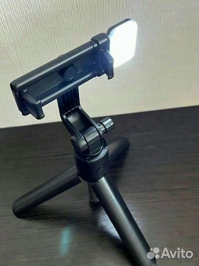 Трипод штатив монопод стабилизатор с пультом 50 см