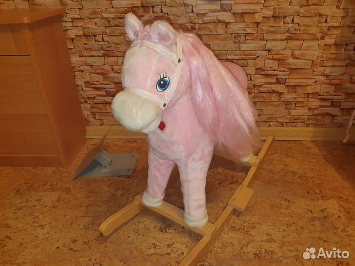 Детская качалка лошадь