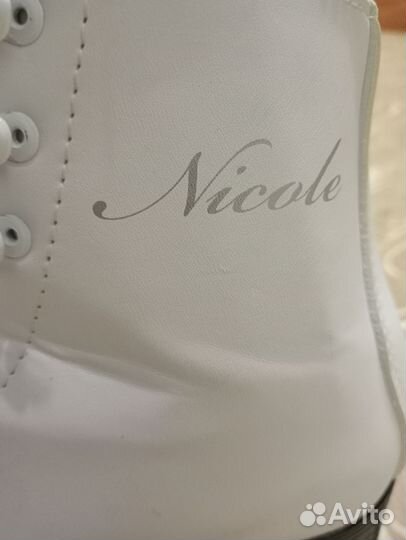 Коньки фигурные женские 39 размер