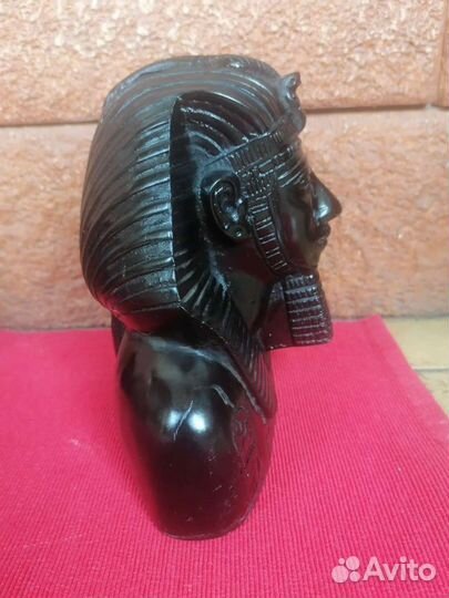 Египетская статуэтка