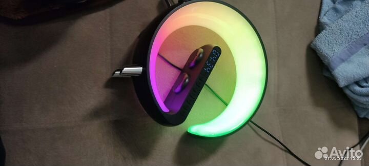 Беспроводная зарядка с Bluetooh и громкой связью