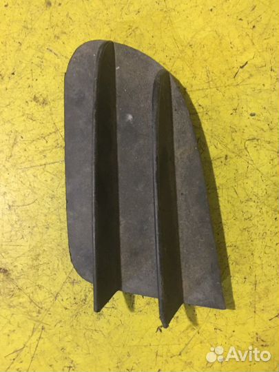 Решетка заглушка птф левая Ситроен 5 Citroen C5