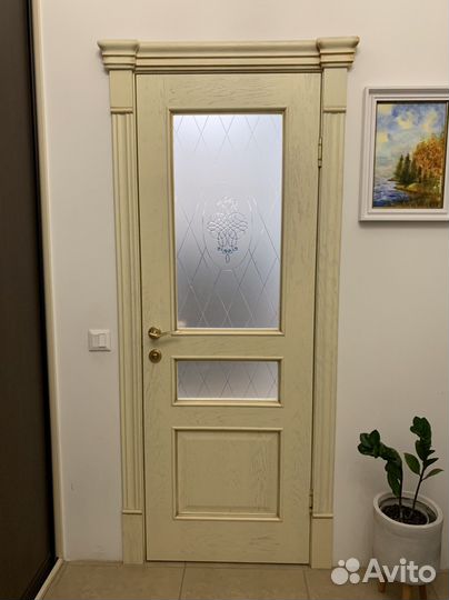 Двери межкомнатные из массива