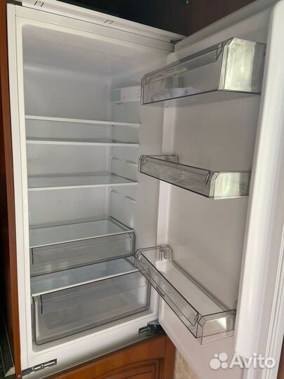 Встраиваемый холодильник бу