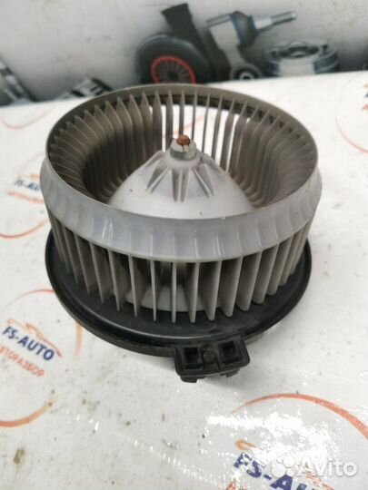 Мотор печки Suzuki Liana хэтчбэк 1.6 M16A 2006