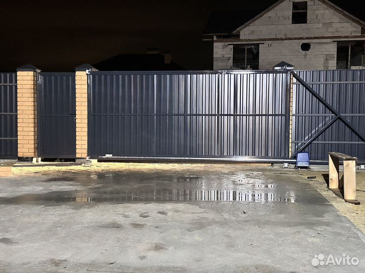 Откатные ворота и забор