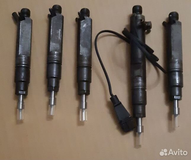 Форсунка топливная Audi 2.5 TDI AAT