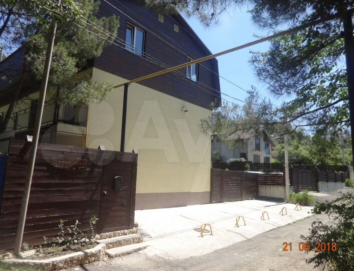 Гостиница, 297 м²