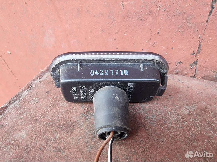 Повторитель на крыло Volkswagen Passat B5