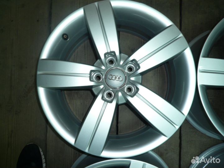 Оригинальные литые диски Audi TT R17 5x112