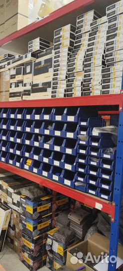 Фара правая F3000