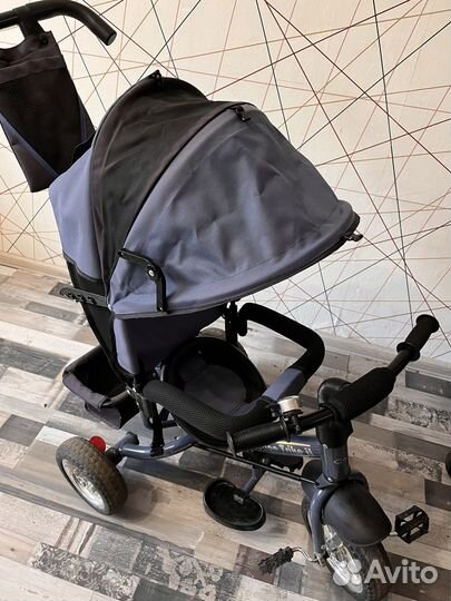 Велосипед. Велосипед с ручкой. Велосипед-коляска