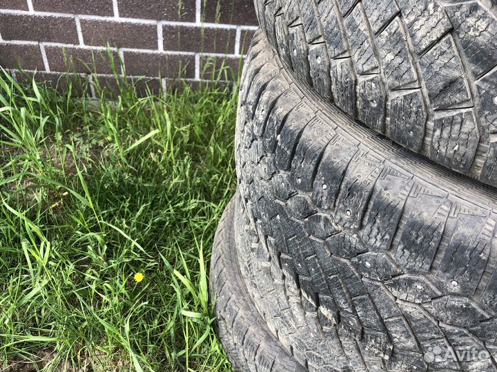 Gislaved Nord Frost 200 SUV 235/65 R17 110