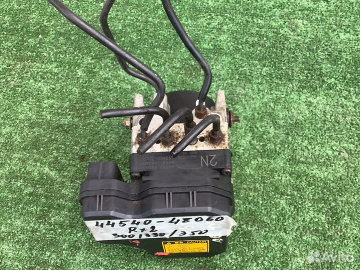 Блок ABS Lexus RX 300 RX 330 RX 350