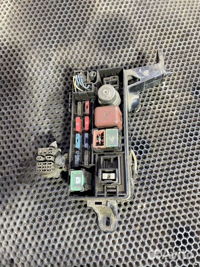 Блок предохранителей Toyota 4Runner VZN130