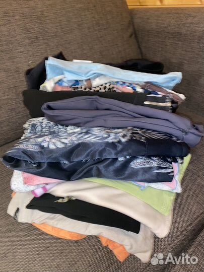 ЯПомогаю женские вещи 44-48 стопка