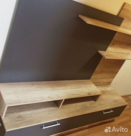 Тумба под телевизор