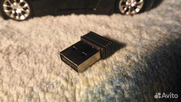 Беспроводная мышь в виде машины