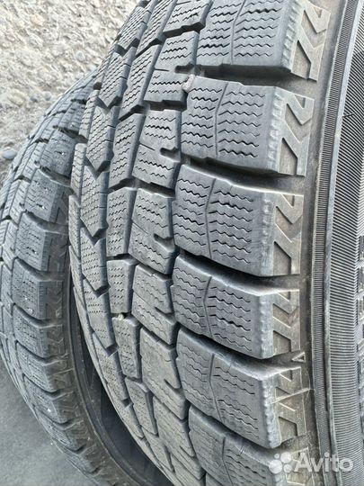 Dunlop SP Winter Maxx WM01 215/65 R16