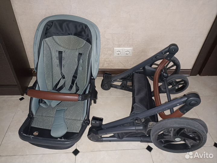 Прогулочная коляска luxmom