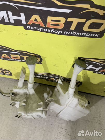 Бачок омывателя teana j32