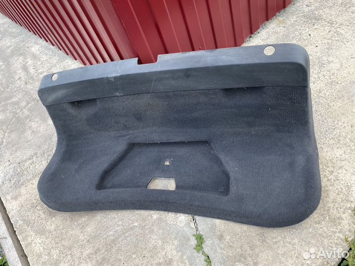 Обшивка багажника