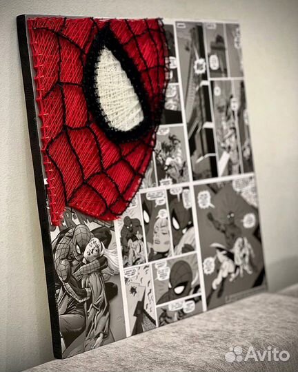 Панно в стиле string art