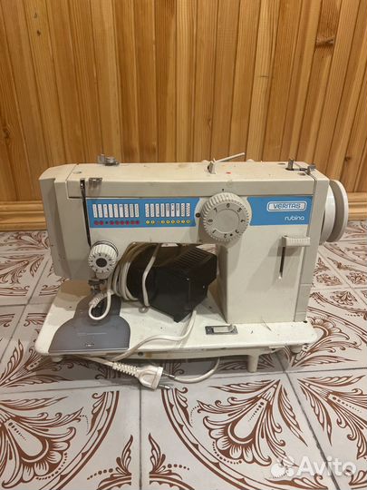 Швейная машина Veritas