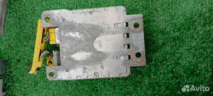 Блок управления SRS Dodge Stratus 1996