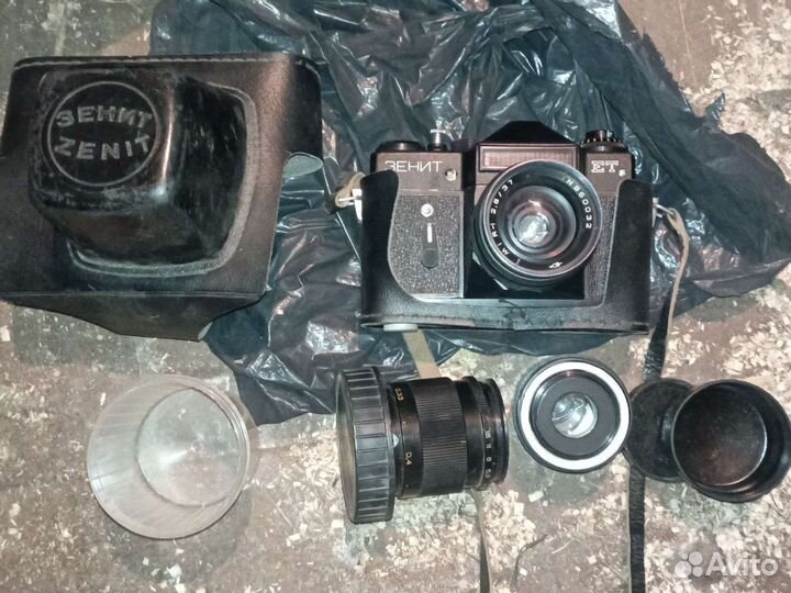 Пленочный фотоаппарат зенит
