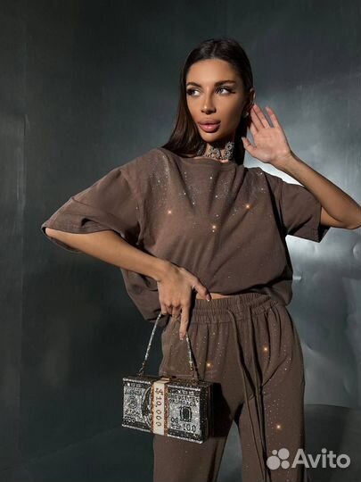 Спортивный костюм