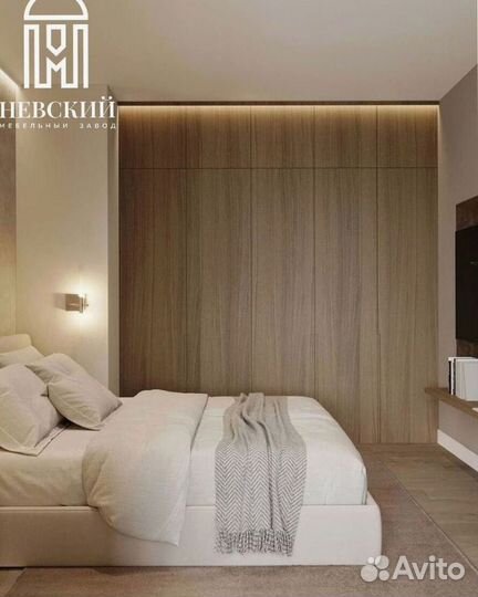 Рабочая зона и шкаф у окна