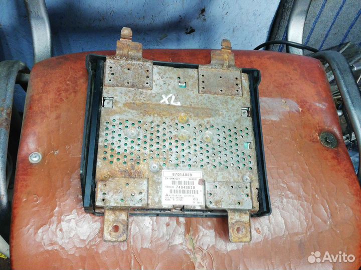 Усилитель магнитолы Митсубиси Аутлендер хл