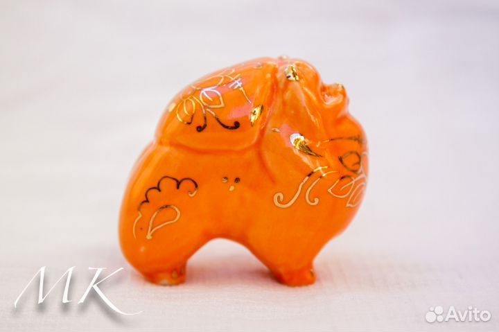 Шпиц - статуэтка из фарфора