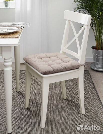 Подушка на стул икеа Хэлльви бежевый IKEA 40х38х5